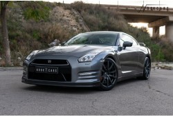 Nissan GT-R 3.8 v6 Black...