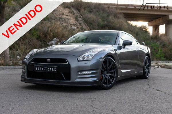 Nissan GT-R 3.8 v6 Black...